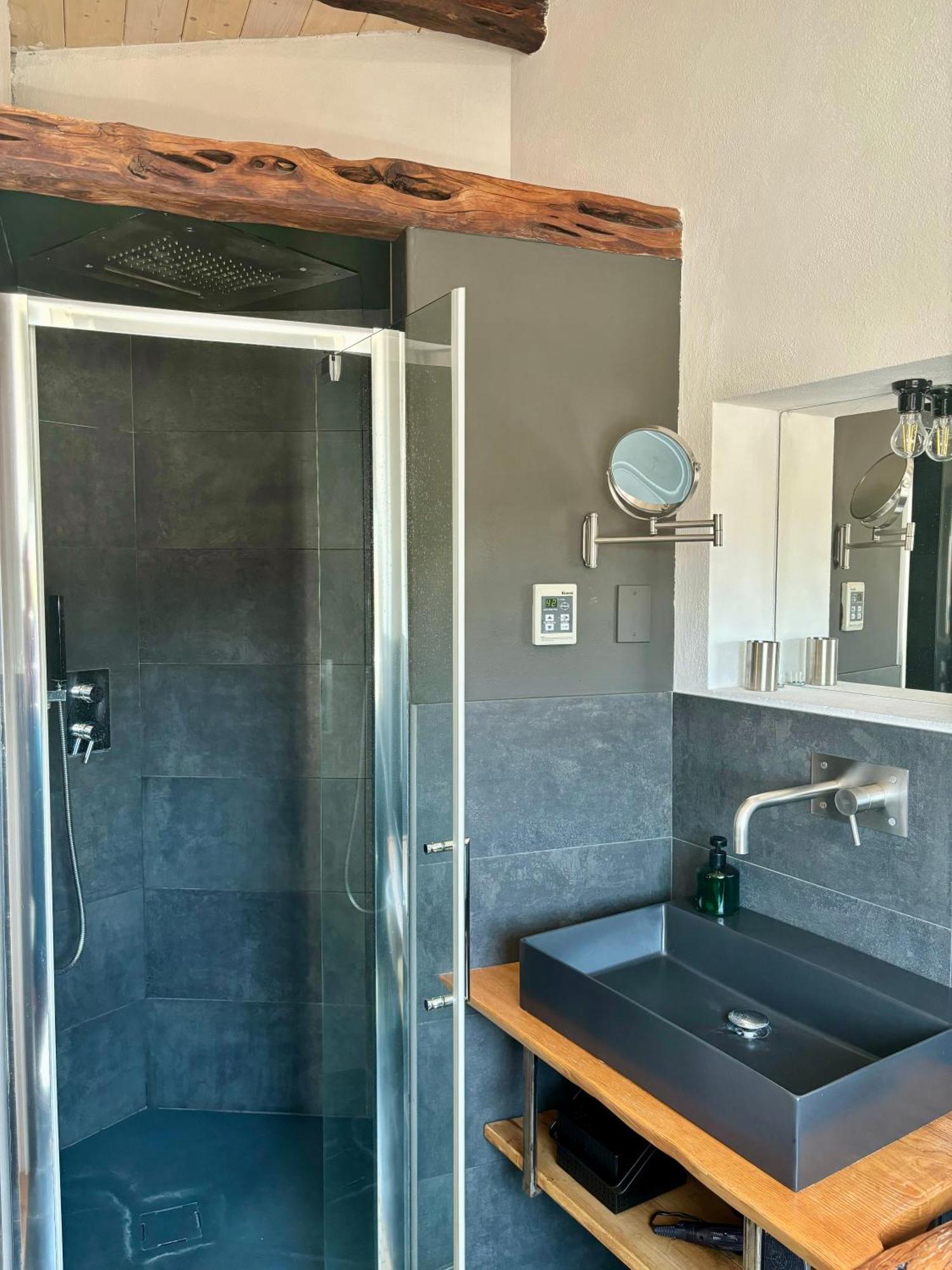 Su Zampillu Boutique Rooms Teulada Esterno foto